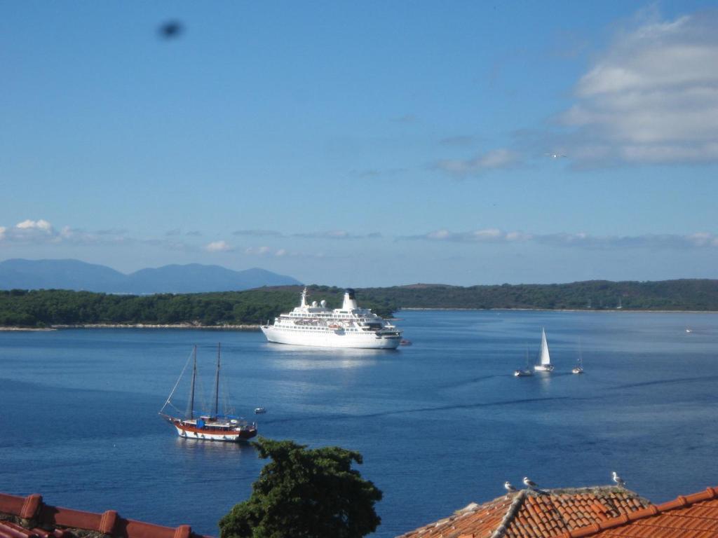 Jakov & Antonia Heritage Estate Hvar Town Exterior photo